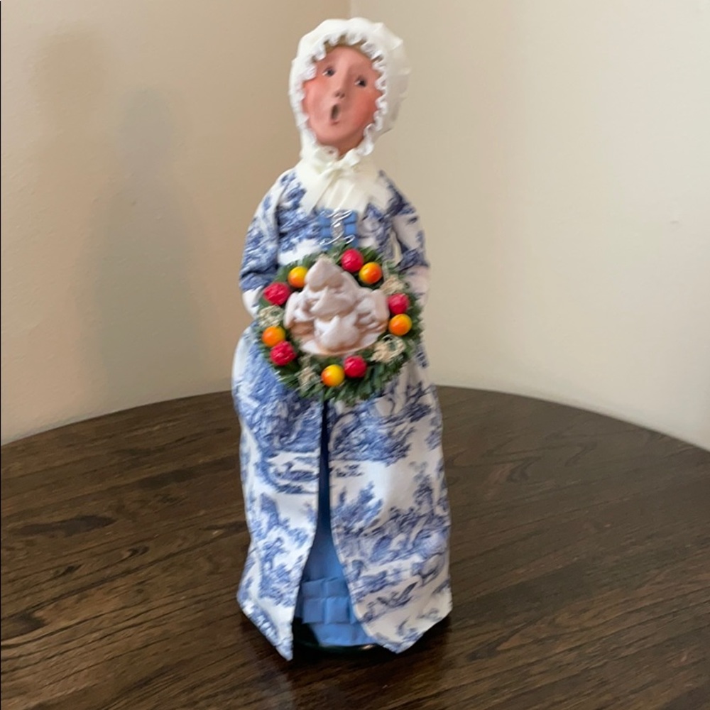 Byers Choice Caroler